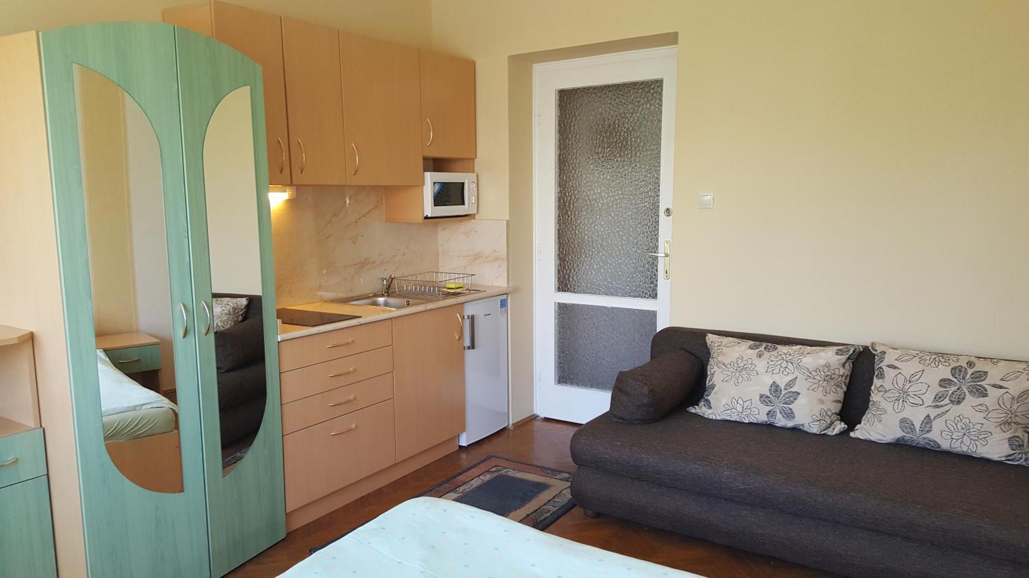 Lara Apartments Siófok Eksteriør billede