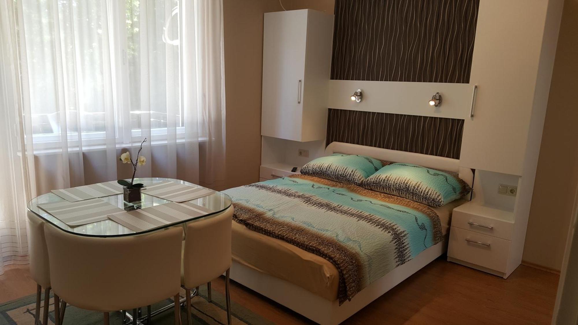 Lara Apartments Siófok Eksteriør billede
