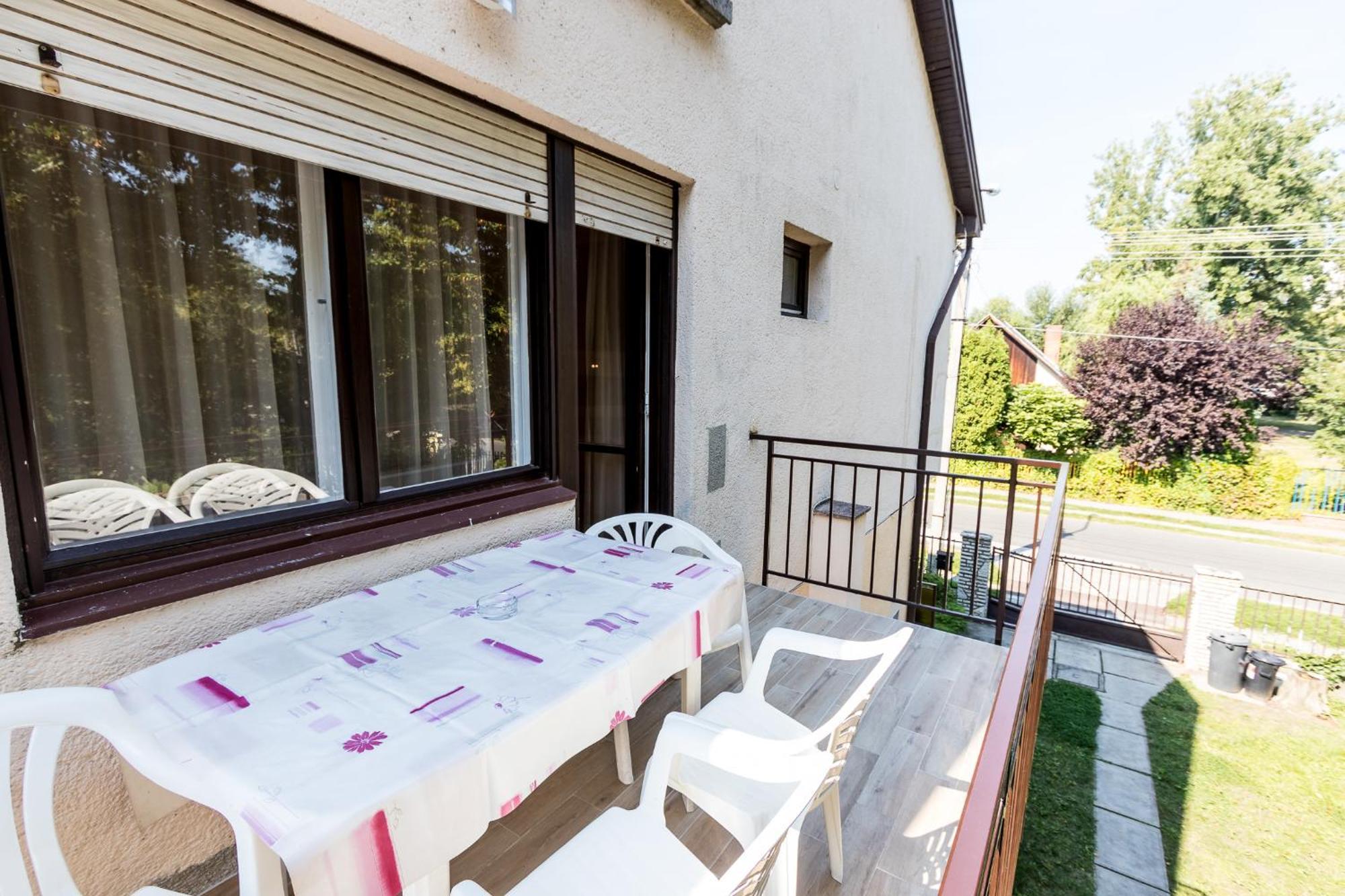 Lara Apartments Siófok Eksteriør billede