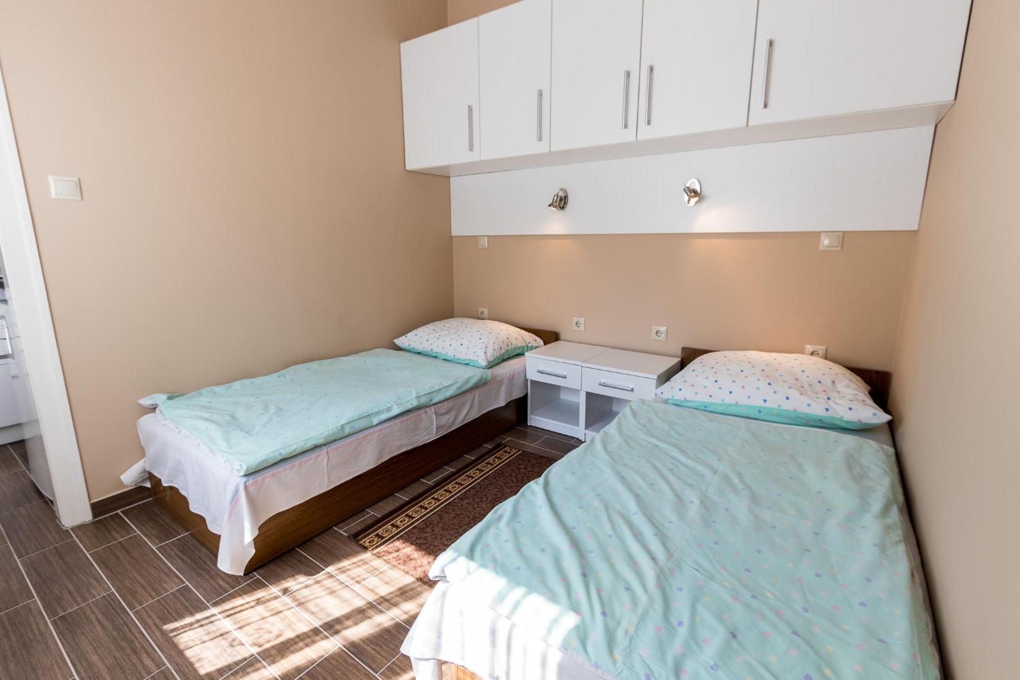 Lara Apartments Siófok Eksteriør billede