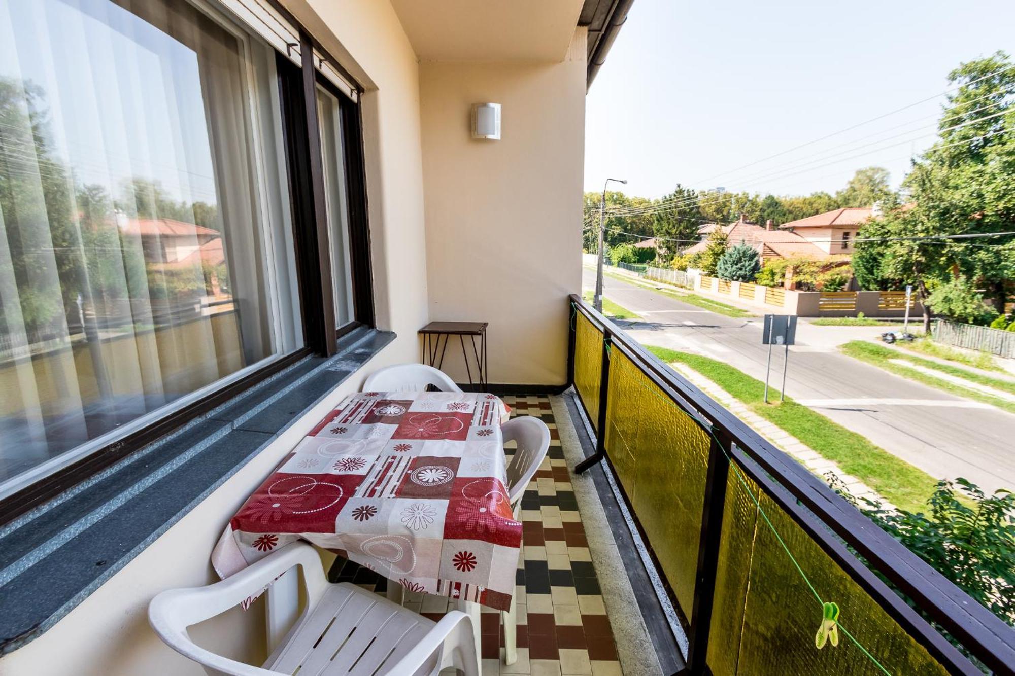 Lara Apartments Siófok Eksteriør billede
